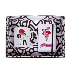 Pack regalo taza y libreta “GLOBOS DE CORAZONES”